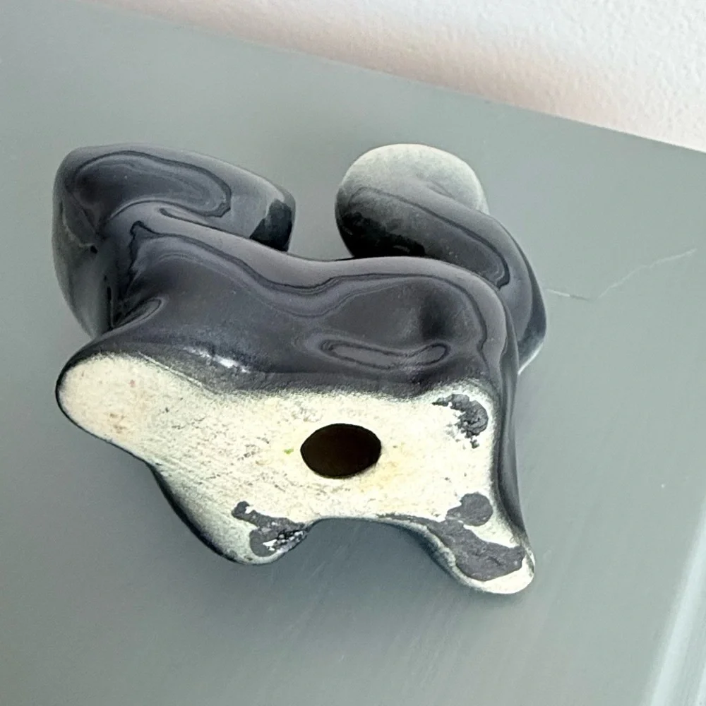 Vintage Mid Century Modern Skunk salt or pepper shaker